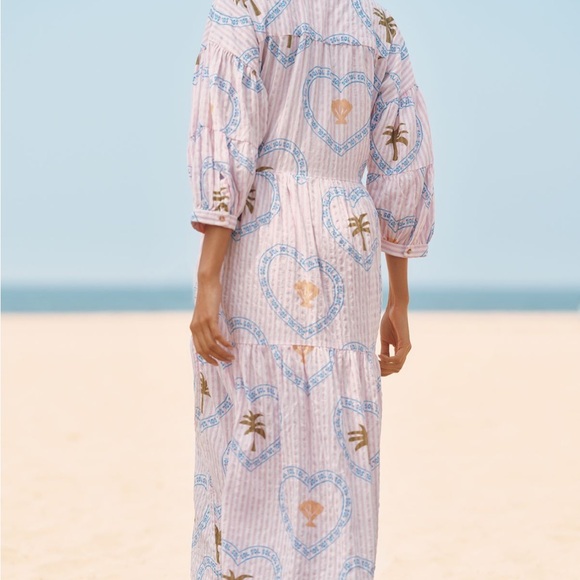 Elegant Pink and White Striped Swim Cover-Up - Picture 2 of 8